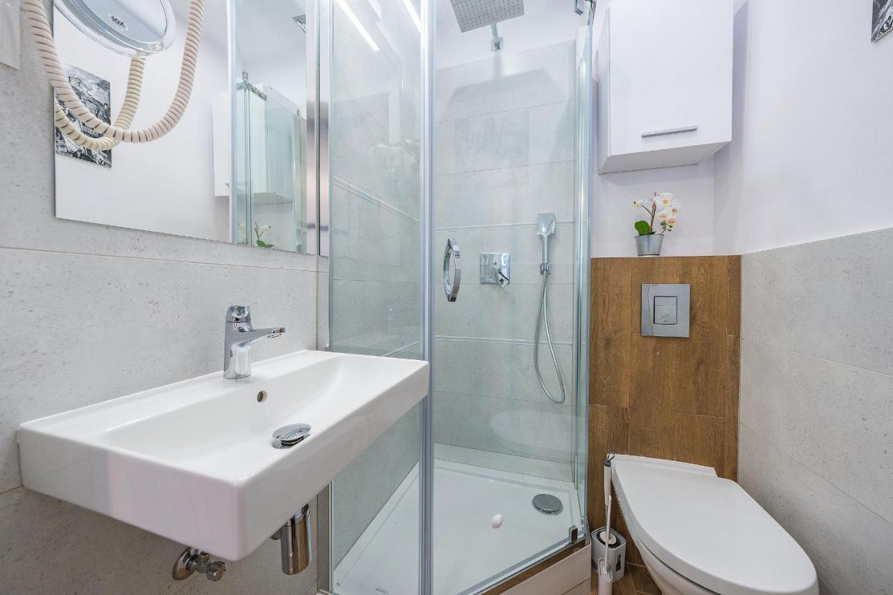Hello Apartments Studio Sw Ducha กดัญสก์ ภายนอก รูปภาพ